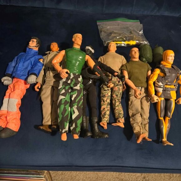 VINTAGE GI JOE ACTION FIGURES - Picture 1 of 5